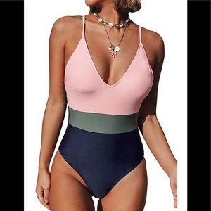 Cupshe Cross Block One Piece Swimsuit Size Medium